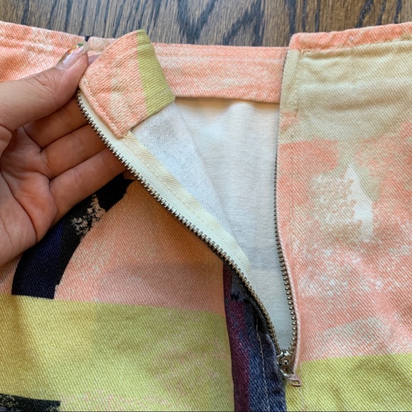 BDG white peach and black denim mini skirt - Picture 3 of 4